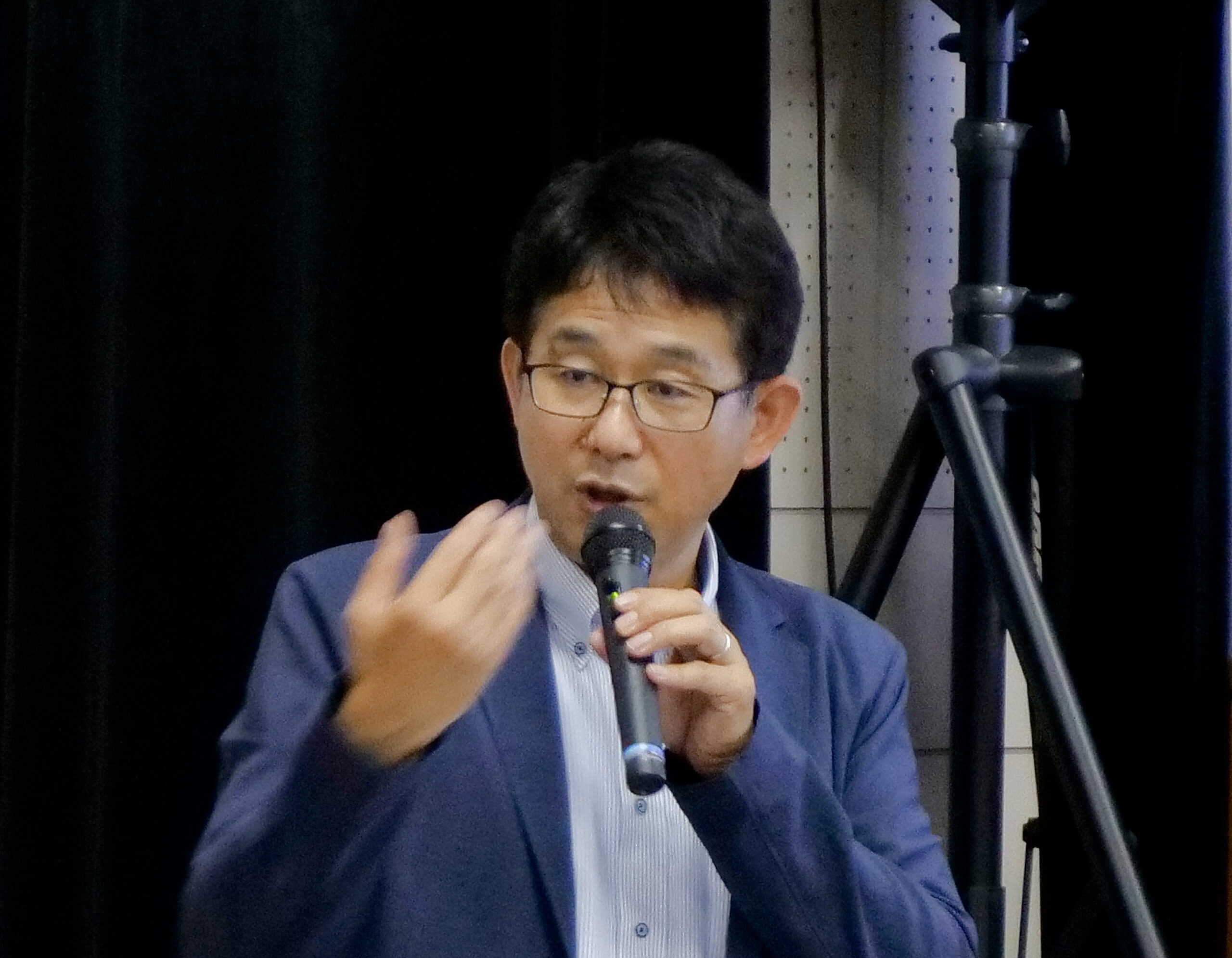 すでに『新しい戦前』」。イラク派兵差止訴訟の川口創弁護士が高知市で